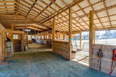 Established 27.38-acre equestrian ranch with boarding income - photo 36