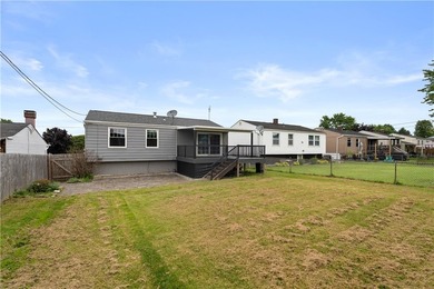 Welcome to 47 W Toulon Drive! This move-in ready 3-bedroom - photo 38