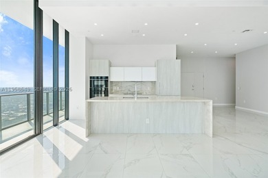 One of a kind stunning PH with unobstructed ocean views. 4 beds - photo 8