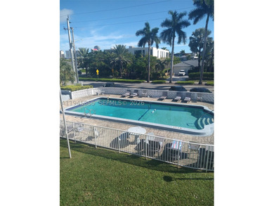 Amazing location, stop looking!! Investment property or ready to - photo 17
