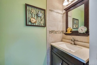Welcome to 16 E Grove Street in Massapequa - a spacious and - photo 19