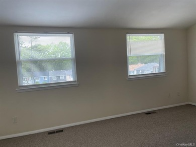 Welcome to this beautifully updated 3-bedroom, 2-bathroom - photo 9