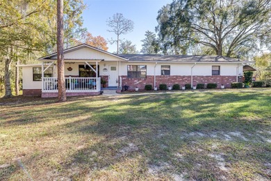 Bonable Lake Home Sale Pending in Dunnellon Florida