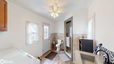 It doesn't get any better than this! Ideally located just blocks - photo 12