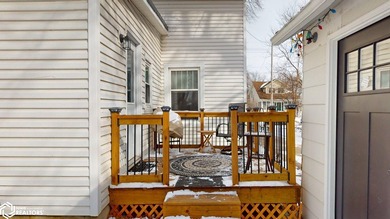 It doesn't get any better than this! Ideally located just blocks - photo 20