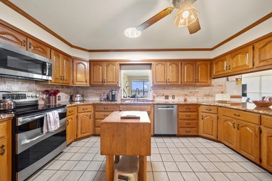 Welcome to 110 E. Lakeland Point , a rare opportunity to own an - photo 25