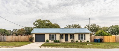 Lake Agnes Home Sale Pending in Polk City Florida