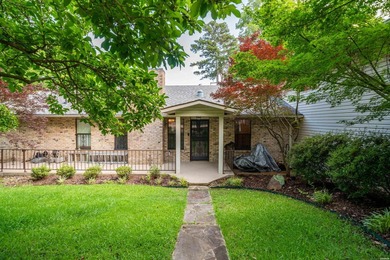 Welcome to 110 E. Lakeland Point , a rare opportunity to own an - photo 44