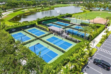 Incredible 4 BD 4 BA courtyard home in Woodfield Country Club - photo 47