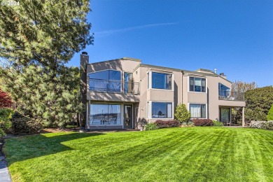 Columbia River - Multnomah County Condo For Sale in Portland Oregon