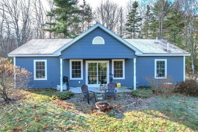 Enjoy privacy and comfort in this inviting 3-bedroom, 2 full - photo 1