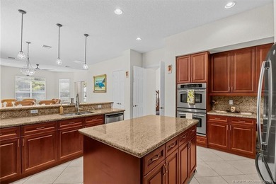 Over 6,000 reasons to Discover...over 6,000 SQ Ft in this true 5 - photo 13