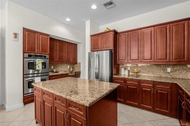 Over 6,000 reasons to Discover...over 6,000 SQ Ft in this true 5 - photo 14