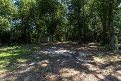 Looking for that spot with ample privacy and a waterfront view - photo 24