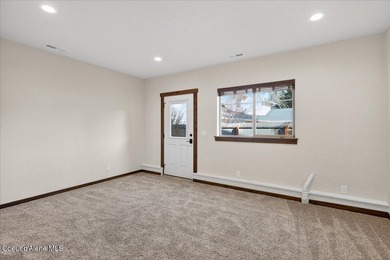Welcome to The Tree House at Avondale Lane, a one-of-a-kind - photo 25