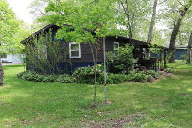Magician Lake Home For Sale in Dowagiac Michigan