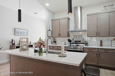 PRICE IMPROVEMENT! Welcome home to this stunning, move-in ready - photo 6