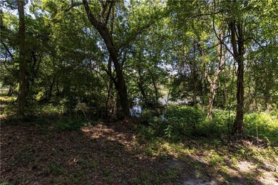 Looking for that spot with ample privacy and a waterfront view - photo 39