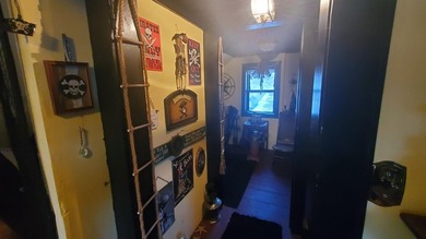 Welcome to 29 Oak Street. Great intown location that is minutes - photo 41