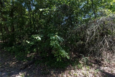 Looking for that spot with ample privacy and a waterfront view - photo 43