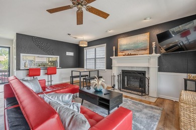 Beautifully updated lakefront condo on the main channel of Lake - photo 12