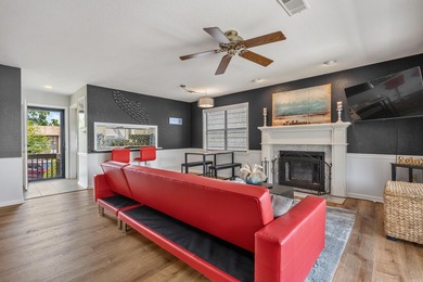 Beautifully updated lakefront condo on the main channel of Lake - photo 15