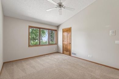 This beautiful 2 bedroom, 2 bath end-unit townhome offers tons - photo 20