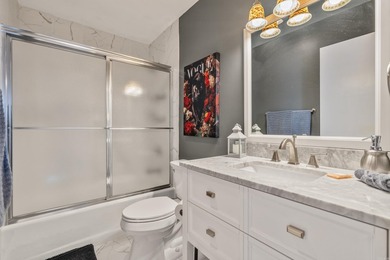 Beautifully updated lakefront condo on the main channel of Lake - photo 23