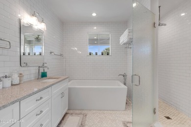 Built in 2019 by Brent Walters, this custom-crafted and - photo 46
