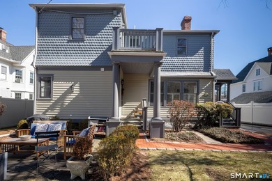 Lake Apartment For Sale in New Canaan, Connecticut