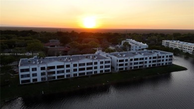 Lake Condo For Sale in Tamarac, Florida