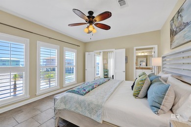 Welcome to paradise! Expansive custom ranch home with a walk-out - photo 16