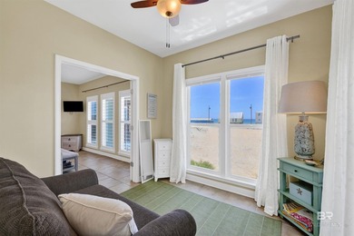 Welcome to paradise! Expansive custom ranch home with a walk-out - photo 18