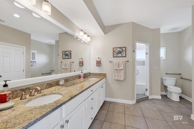 Welcome to paradise! Expansive custom ranch home with a walk-out - photo 19
