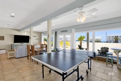 Welcome to paradise! Expansive custom ranch home with a walk-out - photo 26