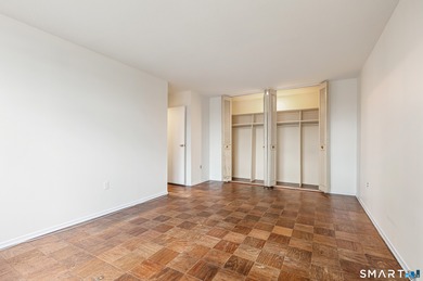 Very spacious 2-bedroom/ 2-full bathroom, 1324 sqft corner unit