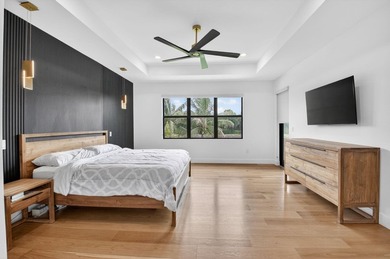 This uniquely customized Maldives model is a one-of-a-kind - photo 27
