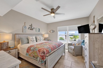 Welcome to paradise! Expansive custom ranch home with a walk-out - photo 29