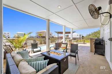 Welcome to paradise! Expansive custom ranch home with a walk-out - photo 33