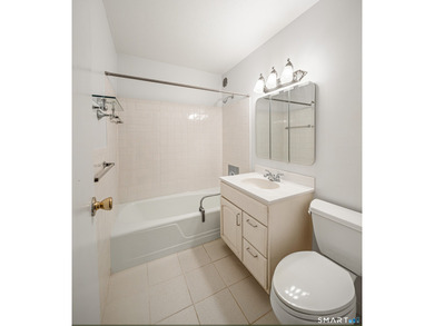 Very spacious 2-bedroom/ 2-full bathroom, 1324 sqft corner unit