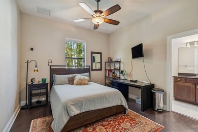 Located just four homes from Bayshore Boulevard on an 80 x 197 - photo 33
