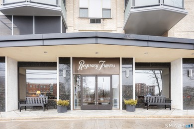 Very spacious 2-bedroom/ 2-full bathroom, 1324 sqft corner unit