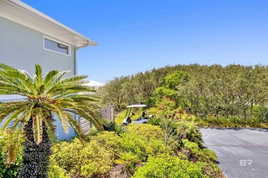 Welcome to paradise! Expansive custom ranch home with a walk-out - photo 41