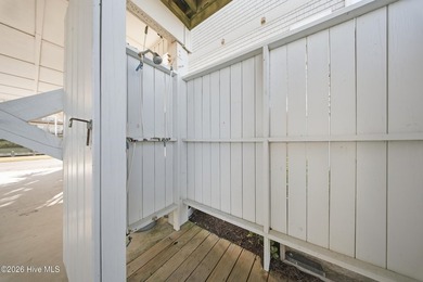 Enjoy coastal living at its finest in Topsail Beach. This - photo 50