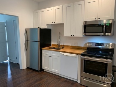 Located in the heart of Savannah's rapidly growing - photo 4