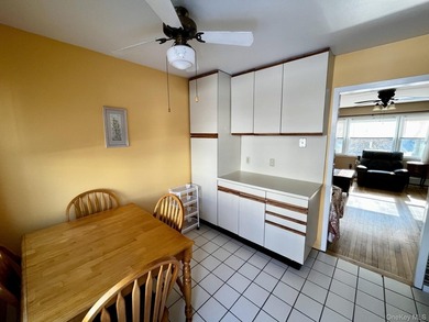 Rare Find!! Immaculate First Floor Studio in the Highly Sought - photo 11
