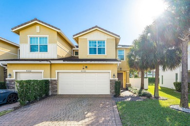 Crystal Lake - Broward County Townhome/Townhouse For Sale in Deerfield Beach Florida