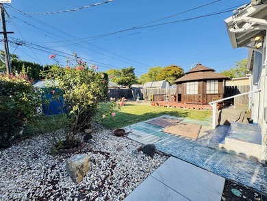 Welcome to this charming Vallejo home offering 2 bedrooms, 1 - photo 14