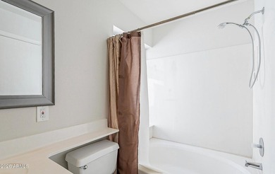Experience refined living in this beautifully appointed 3 bed, 2 - photo 15