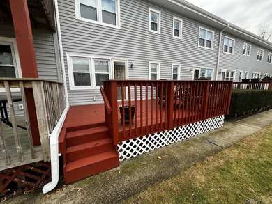 Rare Find!! Immaculate First Floor Studio in the Highly Sought - photo 18